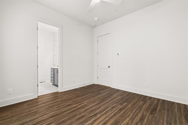 Building Photo - 1274 Longreen Ter NW