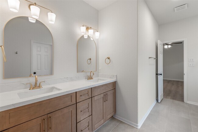 Building Photo - 714 Northridge Terrace Ln