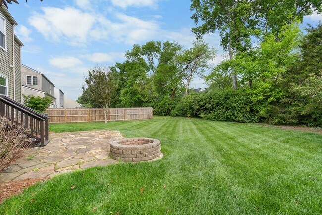 Building Photo - 3258 Nolen Ln