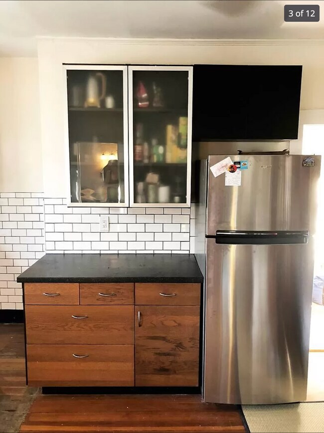 Building Photo - 117 Clay St