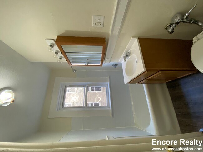 Building Photo - 1167 Boylston St