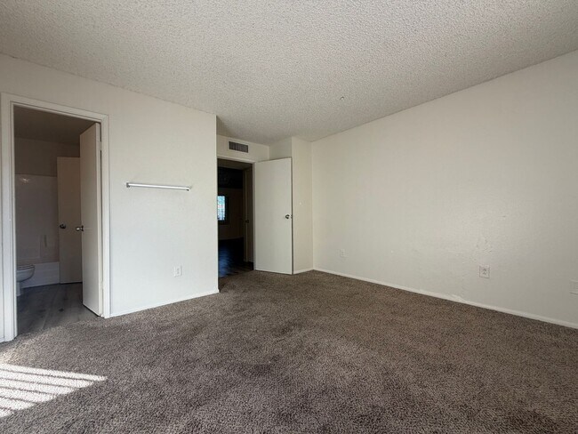 Building Photo - 3351 W Harmont Dr