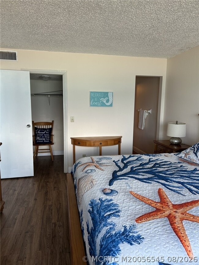 Building Photo - 10102 S Ocean Dr