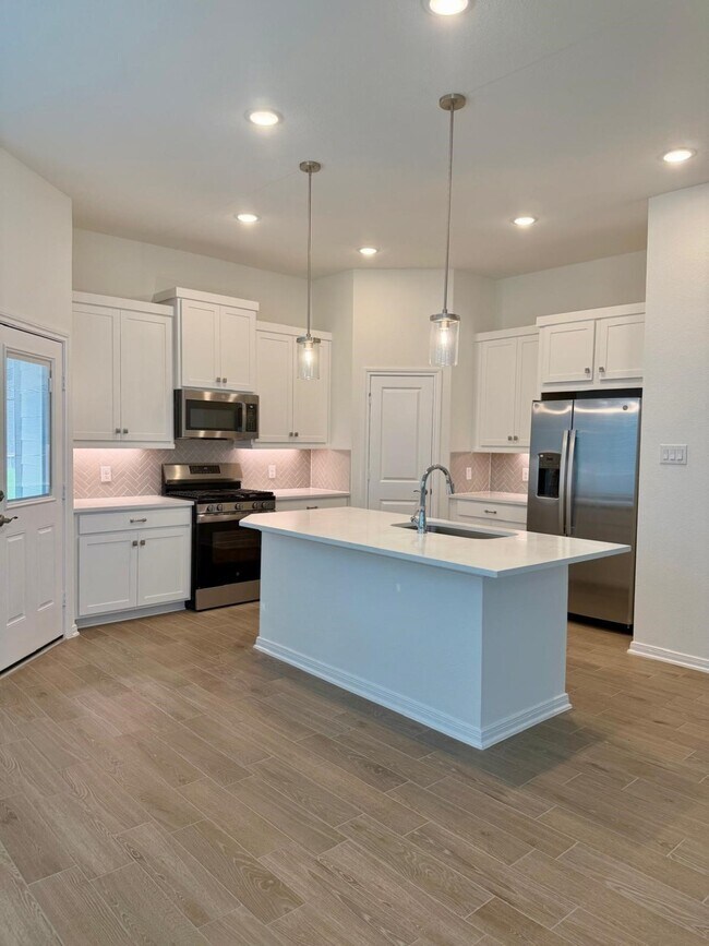 Building Photo - 216 Cider Gum Pl