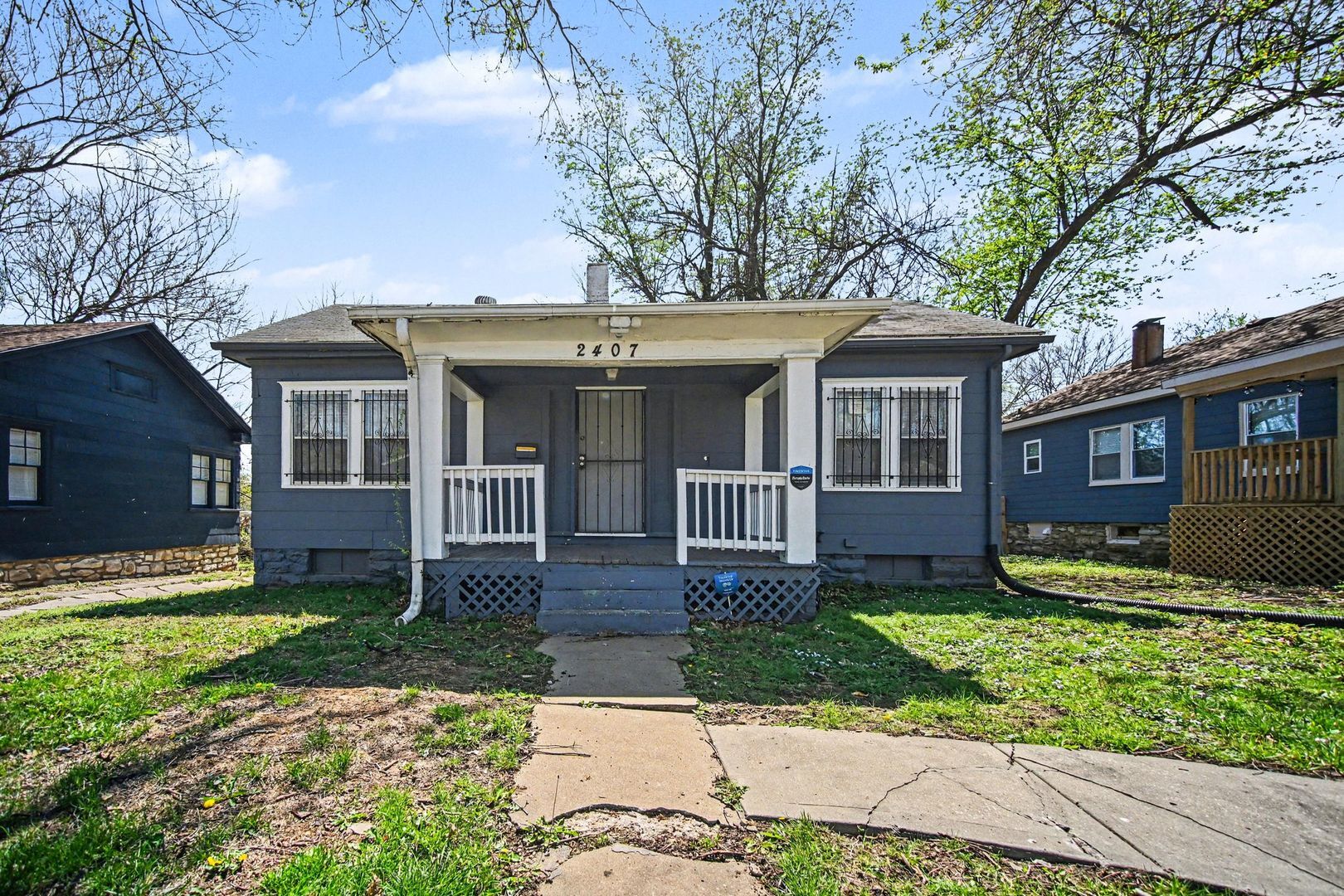 Building Photo - 2407 E 67th Terrace