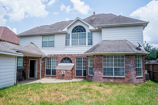 Building Photo - 8803 Wheatland Dr