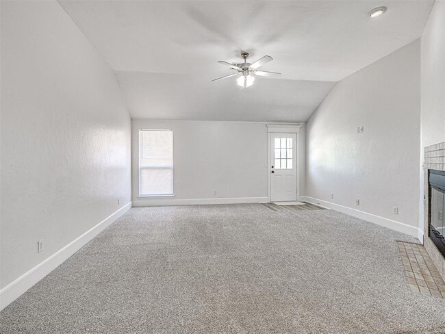 Building Photo - 4917 NW 164th Terrace