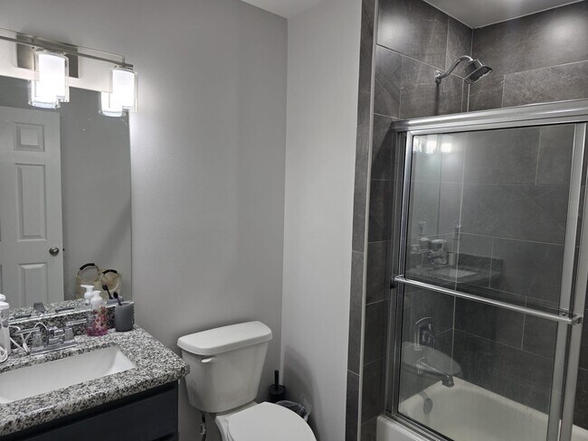 Building Photo - 5807 Seminario Ln