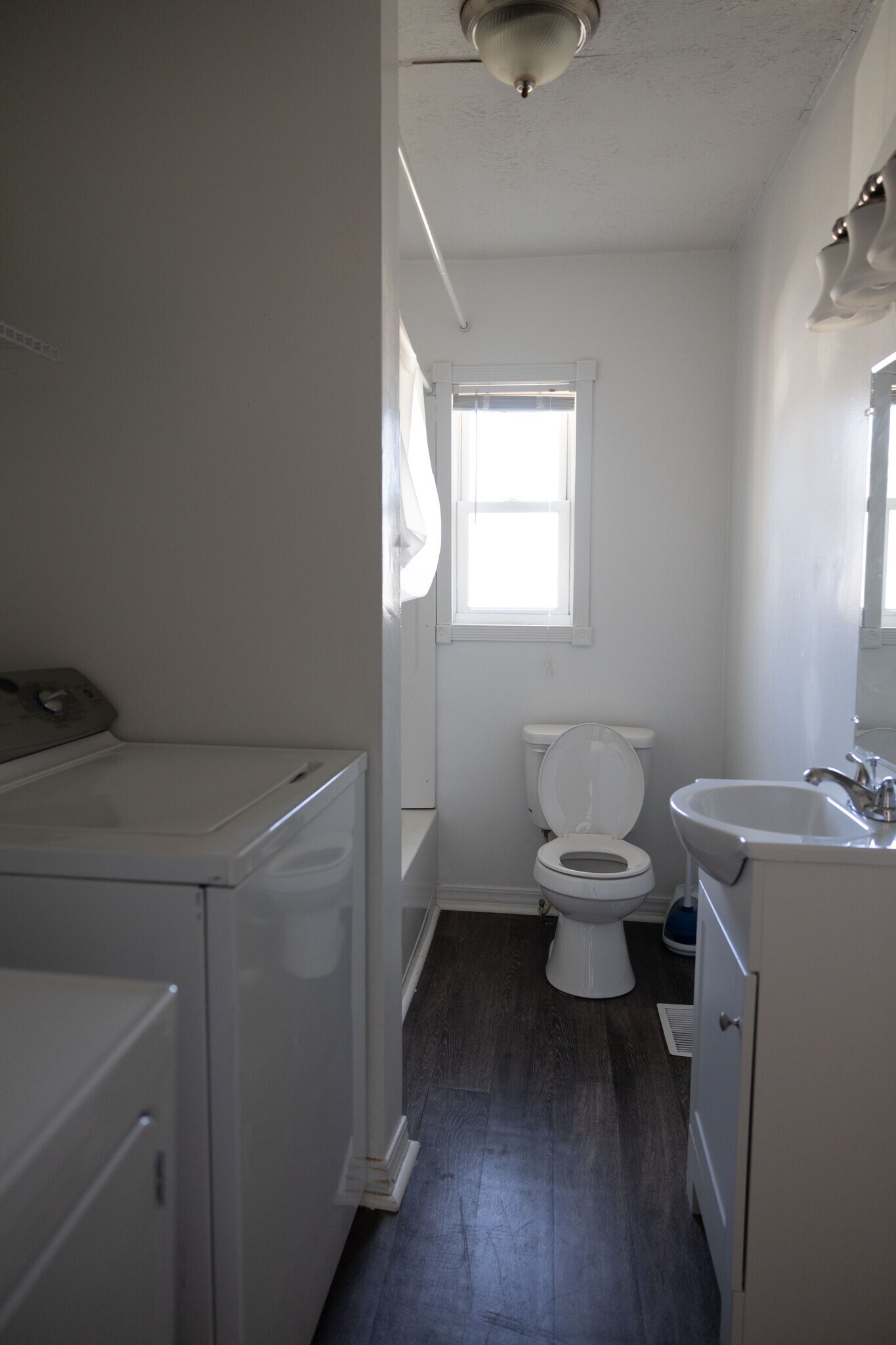 Bathroom - 175 Gillette Ave
