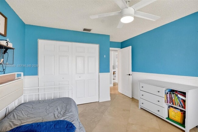 Building Photo - 9592 Majestic Way