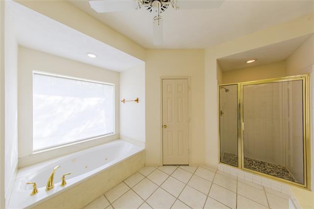 Building Photo - 2119 Antibes Dr