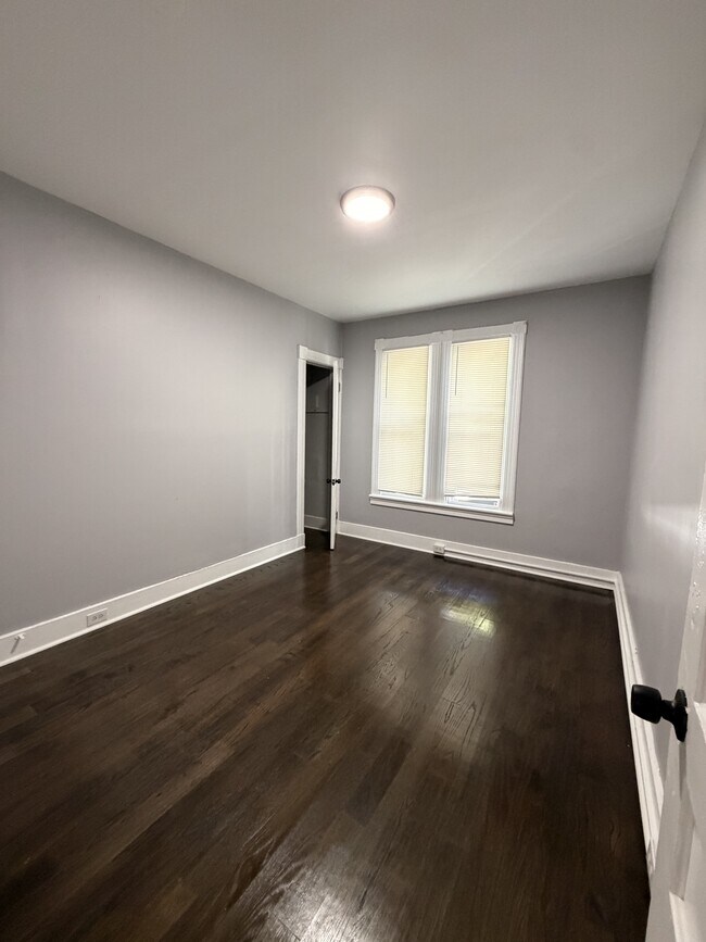 Building Photo - 414 Winthrop Ave