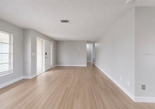 Building Photo - 1729 Bikini Ct