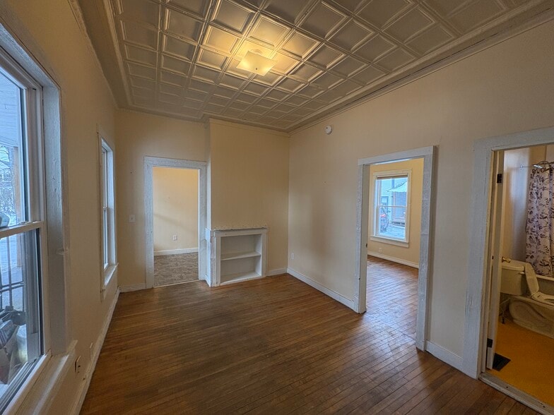 Building Photo - 165 Church St