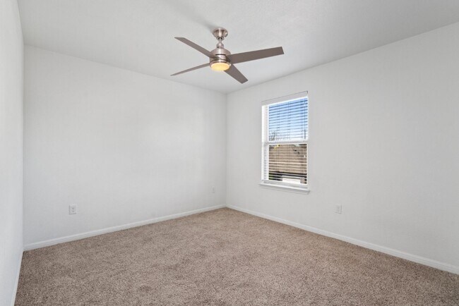 Building Photo - 5804 Loblolly Ln