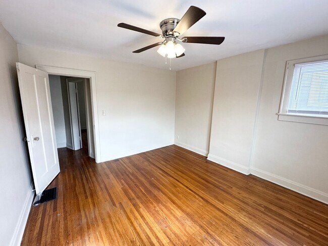 Building Photo - 66 W California Ave