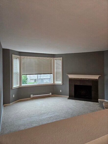 Building Photo - 16101 Bothell Everett Hwy