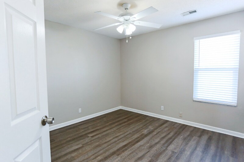 Building Photo - 350 Pawnee Trail