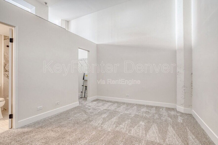 Building Photo - 720 16th St St