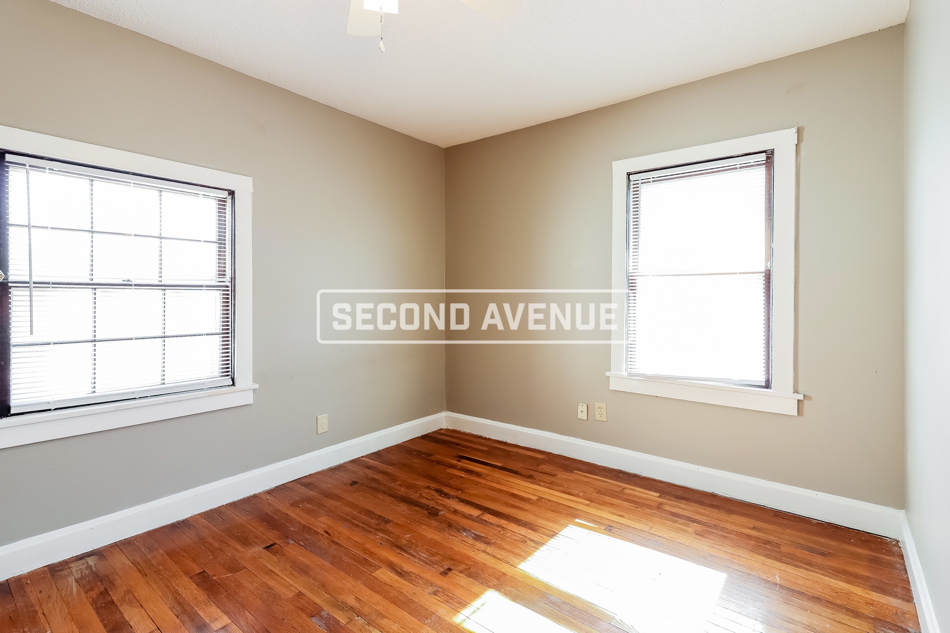 Building Photo - 4309 Chestnut Ave