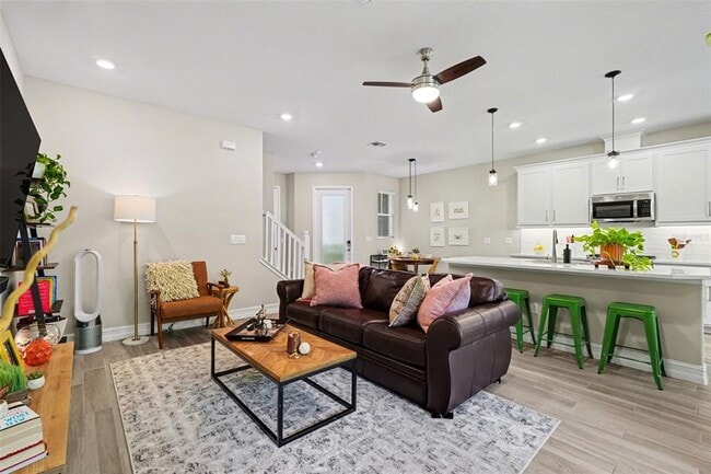 Building Photo - 5054 San Martino Dr
