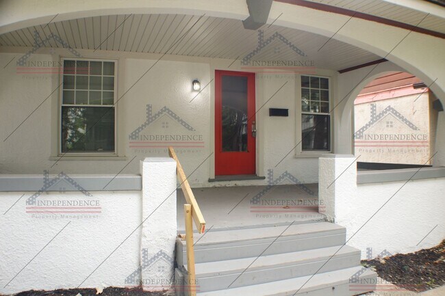 Building Photo - Illinois Estate: New Year, New Home: 50% O...