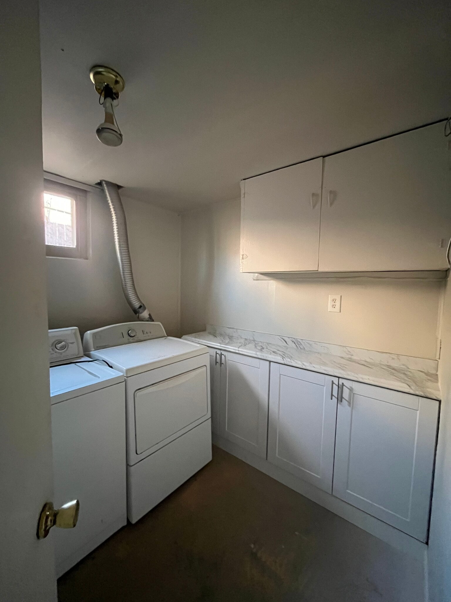 Building Photo - 932 Cheyenne Blvd