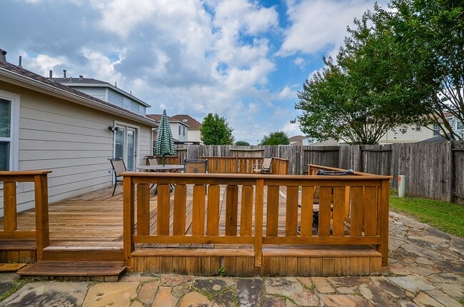 Building Photo - 12022 Mallard Stream Ct