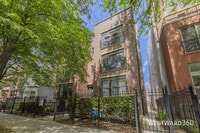 Building Photo - 1924 W Diversey Pkwy