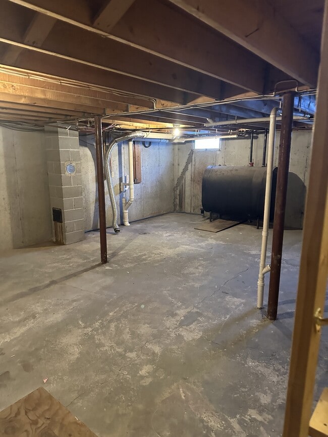 Building Photo - 12 River City Dr