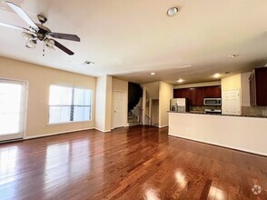 Building Photo - Ready and clean 3 bedrooms in Rice Militar...