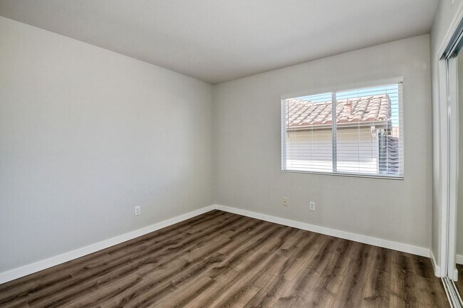 Building Photo - Beautiful home in gated community of Marbr...