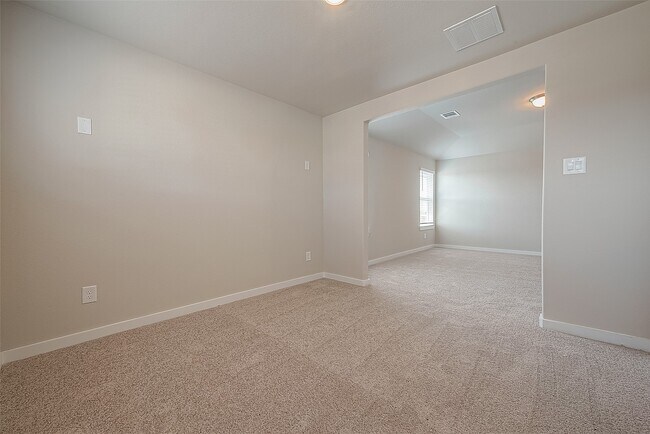 Building Photo - 8523 Lake Groove Ln