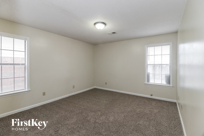 Building Photo - 4458 Shadow Creek St
