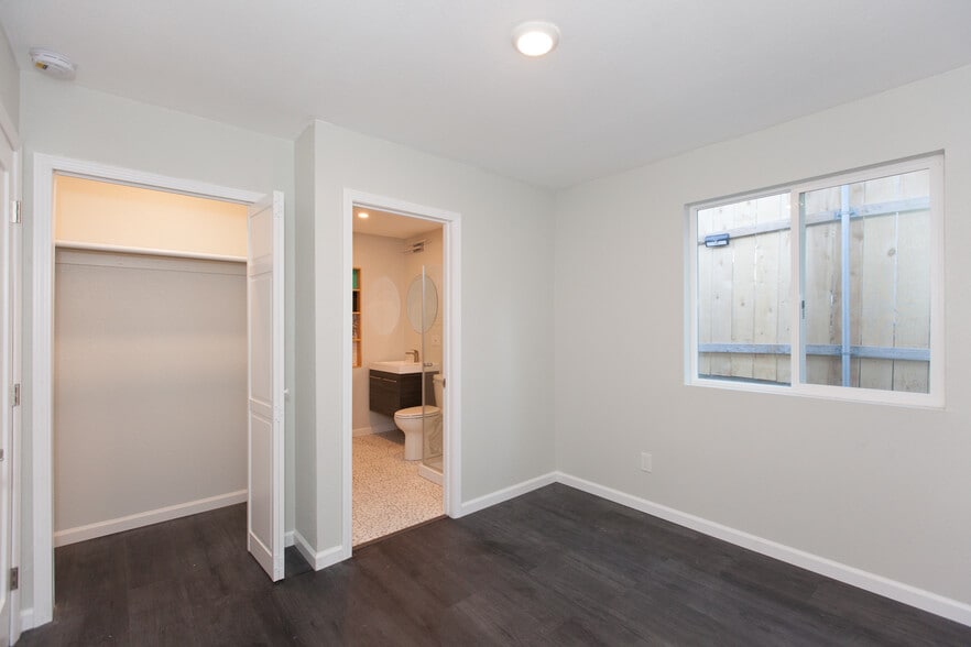 2nd bedroom closet and bathroom view - 4358 Aragon Dr
