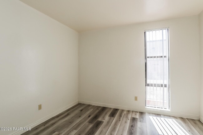 Building Photo - 770 N Dodge Blvd