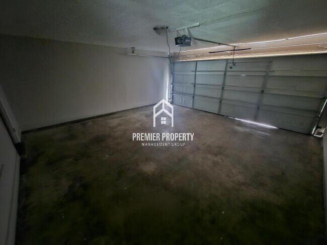 Building Photo - 4103 Friendship Ln