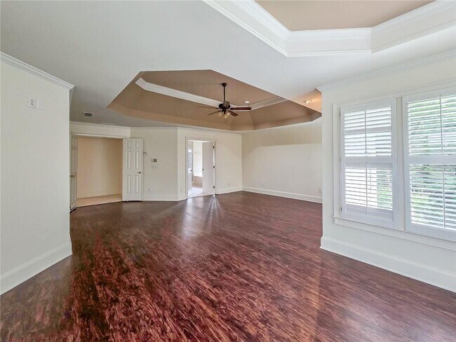 Building Photo - 2502 Oak Hill Overlook