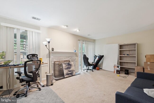 Building Photo - 4262 Fox Lake Dr