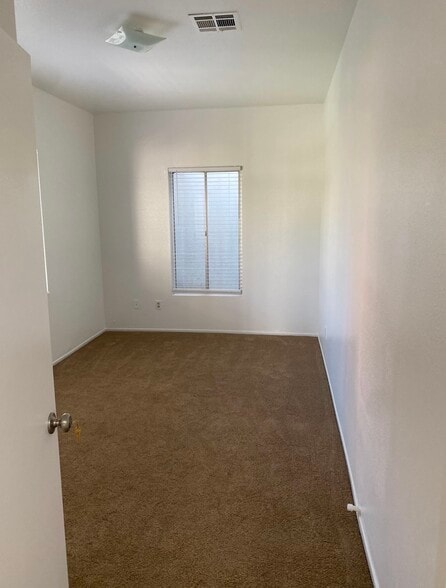 Building Photo - 2561 E Colorado Blvd