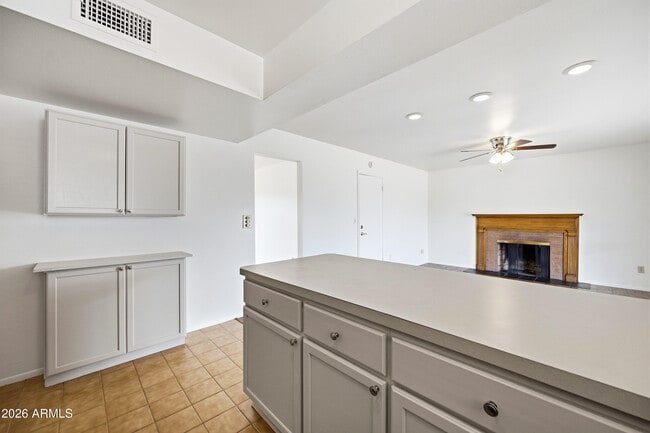 Building Photo - 1234 E Riviera Dr
