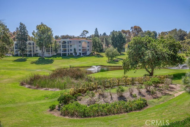 Building Photo - 5510 Paseo Del Lago W