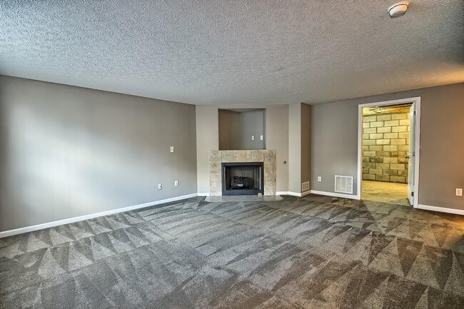 Building Photo - 7304 Cayman Ln