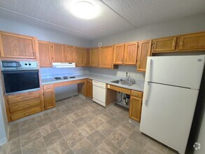 Building Photo - 65 North Point Dr
