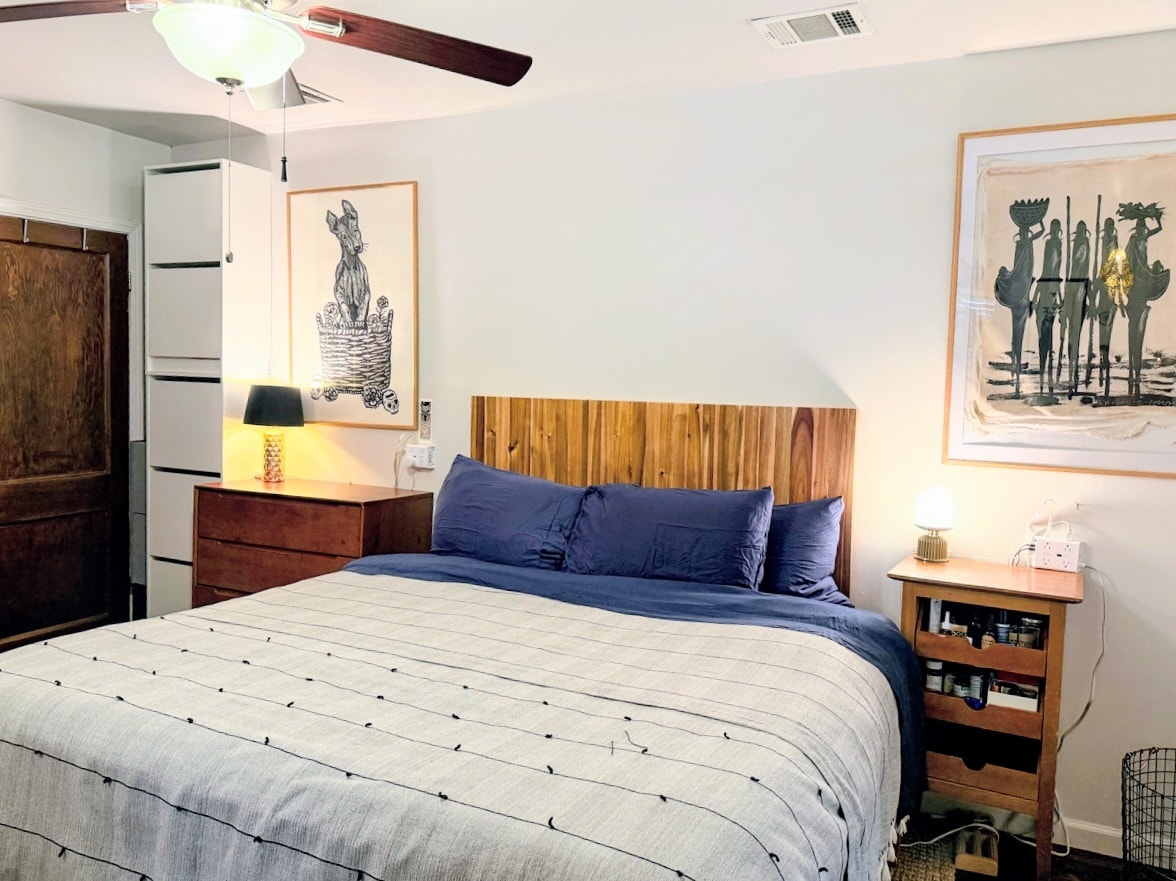 Building Photo - 3004 E 18th St