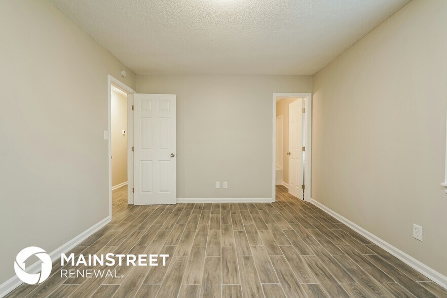 Building Photo - 2488 Carol Cir