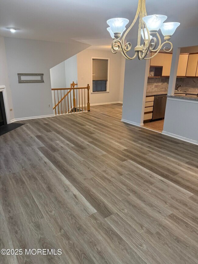 Primary Photo - 604 Woodhaven Dr