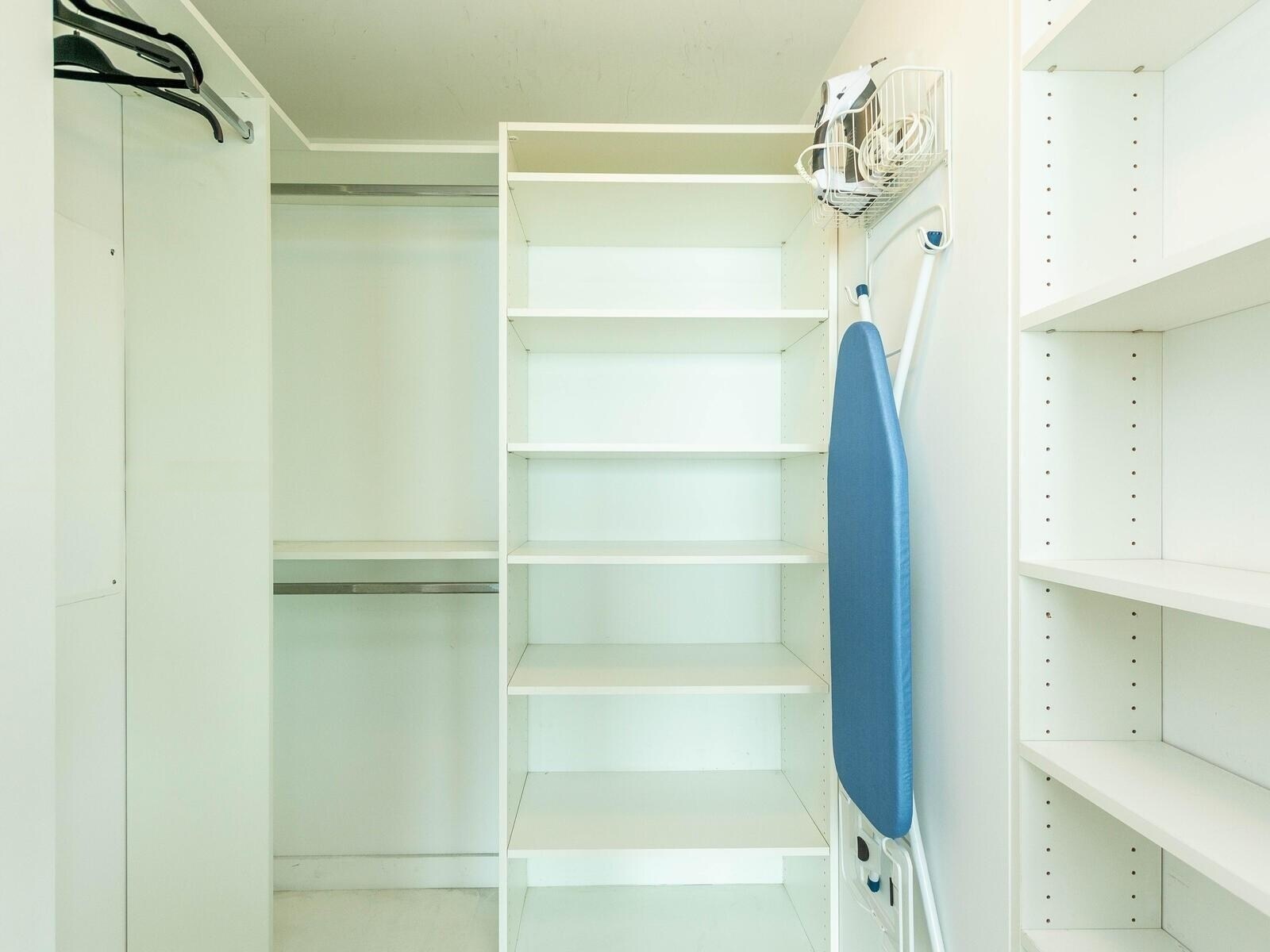 Building Photo - 650 NE 32nd St