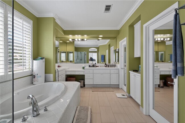 Building Photo - 4459 Putting Green Dr