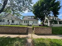 Building Photo - Charming 2-Bedroom Retreat on Morgan Avenue with Spacious 1106 Sq Ft Living Space